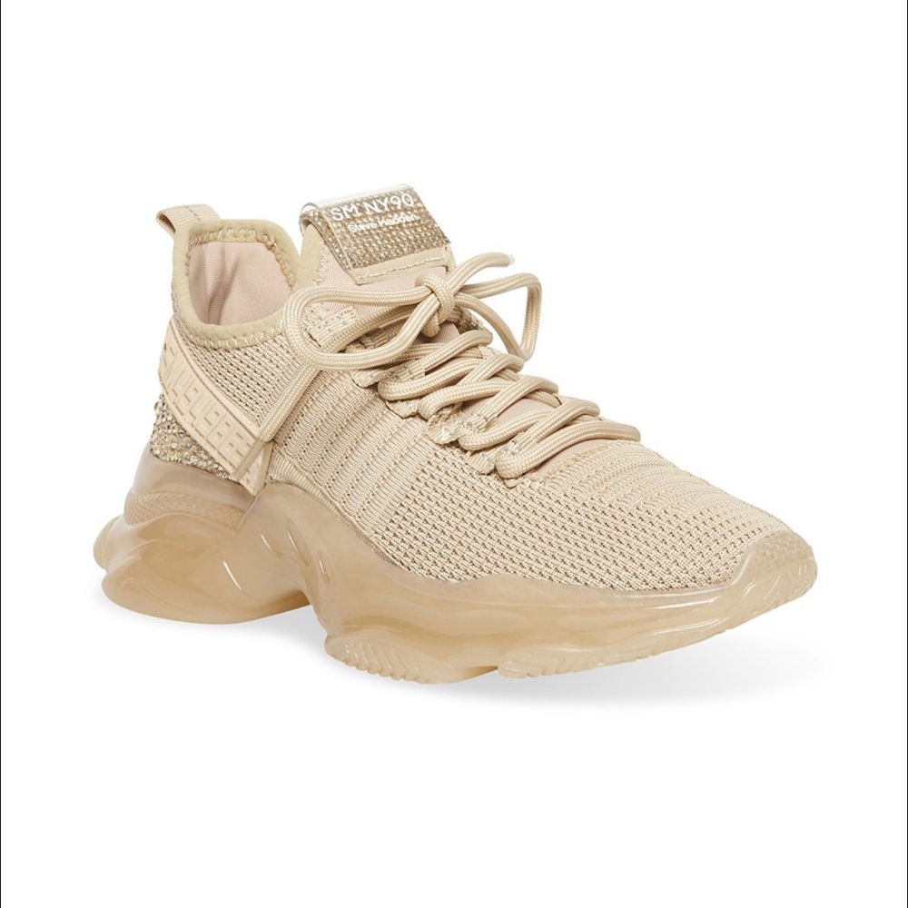 Maxima Shoes